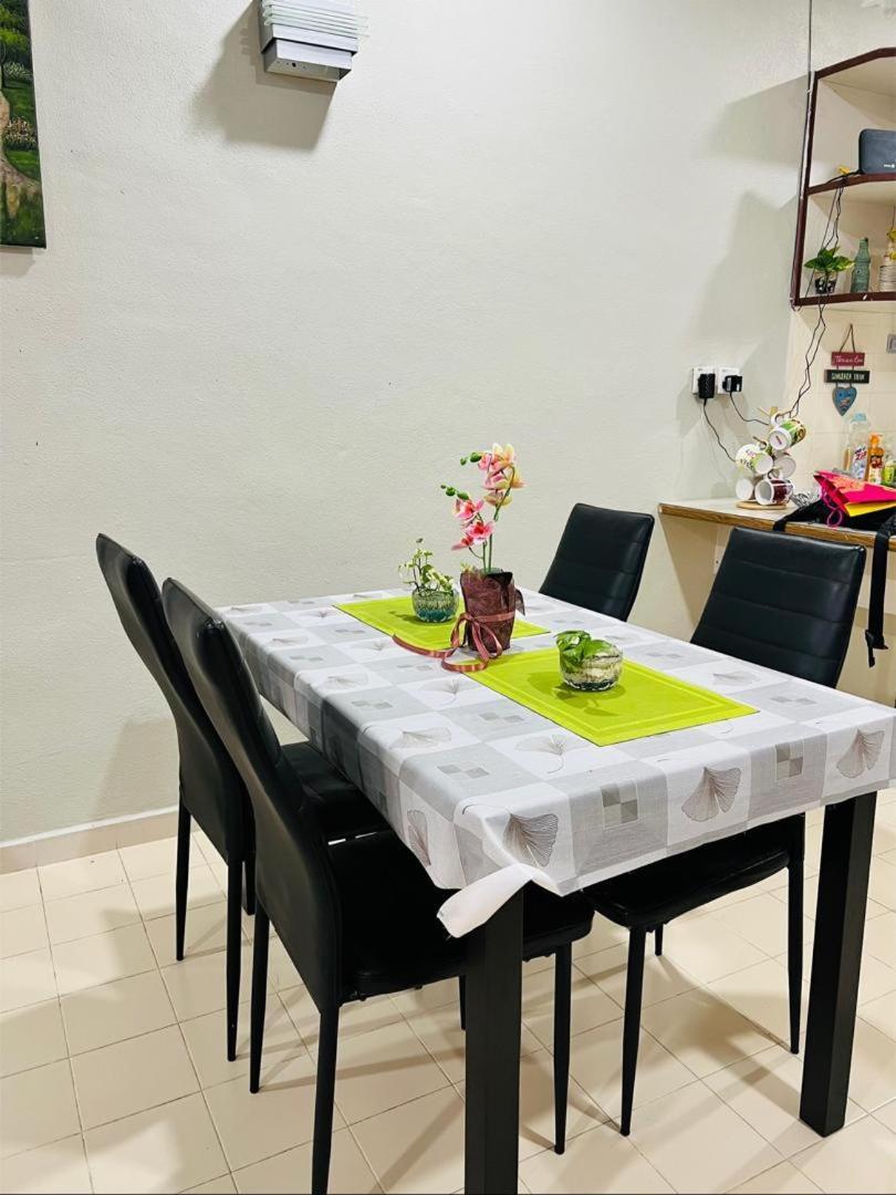Batu Feringgi Homestay Экстерьер фото